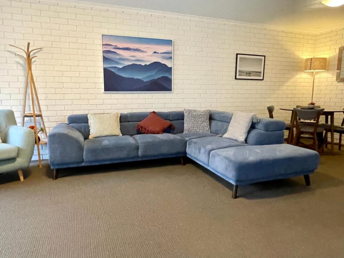 “Riverbank Retreat” Central Unit On The River Wagga Wagga Exterior photo